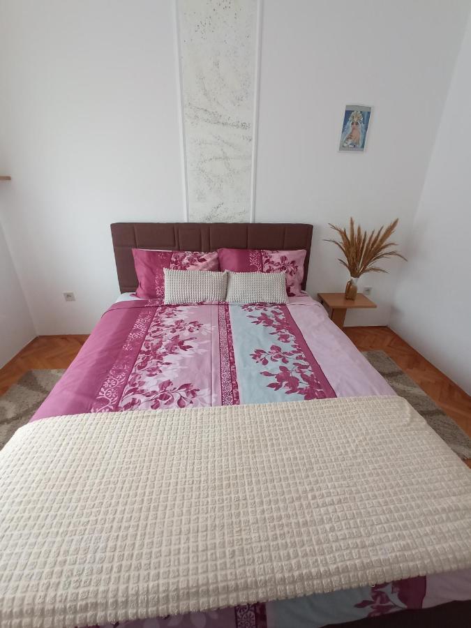Apartman Maja Требине Екстериор снимка
